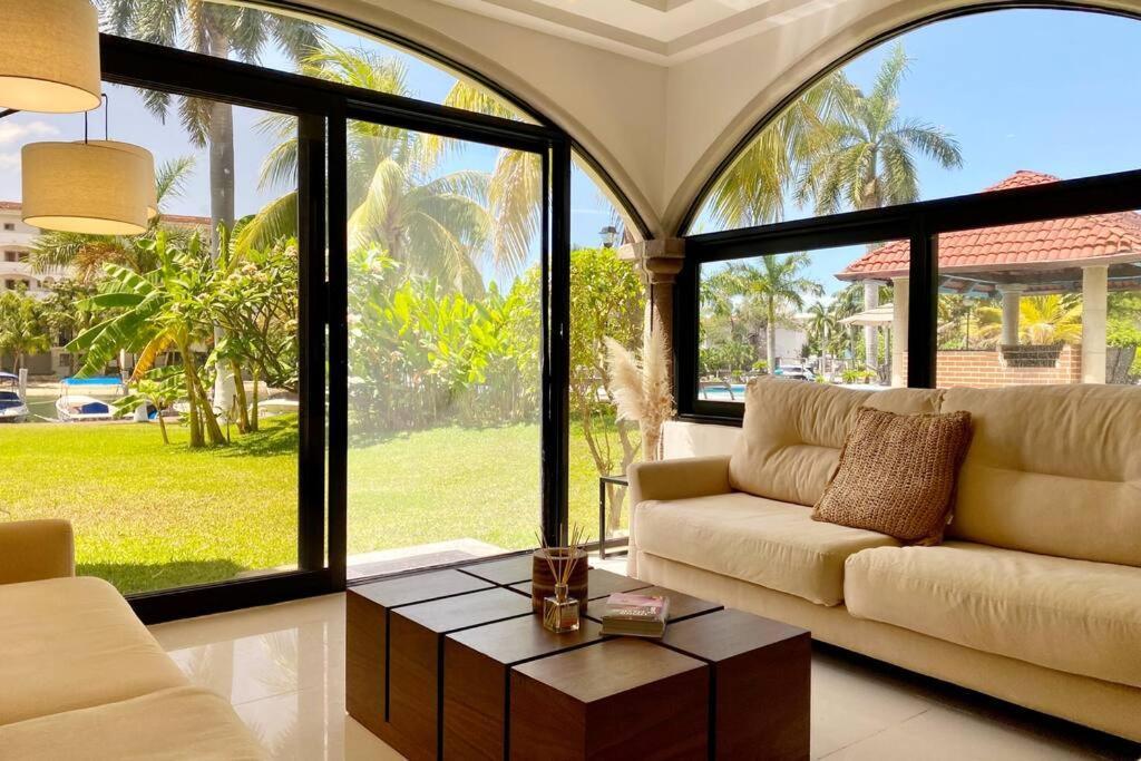 Charming Lagoon Front Villa By Casa Paraiso Cancún Eksteriør bilde